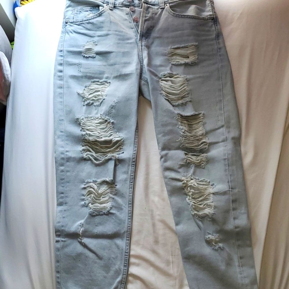 H&M distressed boyfriend jeans